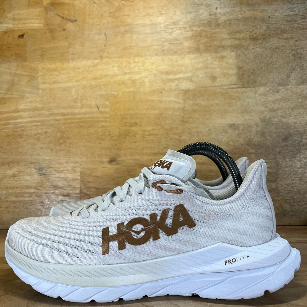 Hoka One One Mach 5 LIGHTWEIGHT Womens Sz 9 Running Shoes Sneakers White Copper - Picture 4 of 12